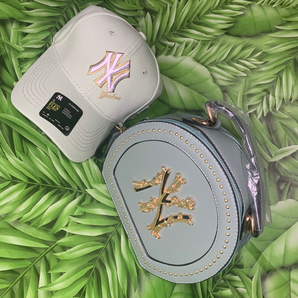 Mint green New York Hat and purse set